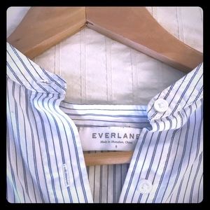Everlane cotton blue and white striped shirt